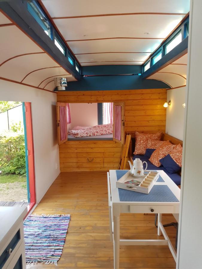 Villa Gezellig Pipowagen In Oostvoorne Exterior foto